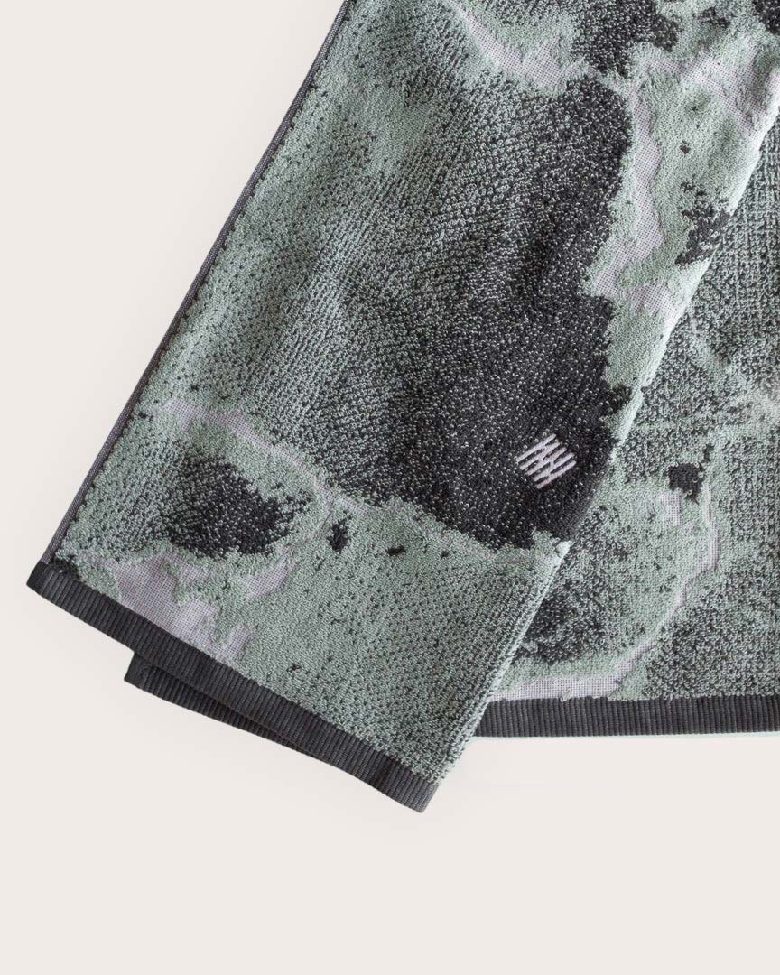 Mogshade Contour Golf Towel